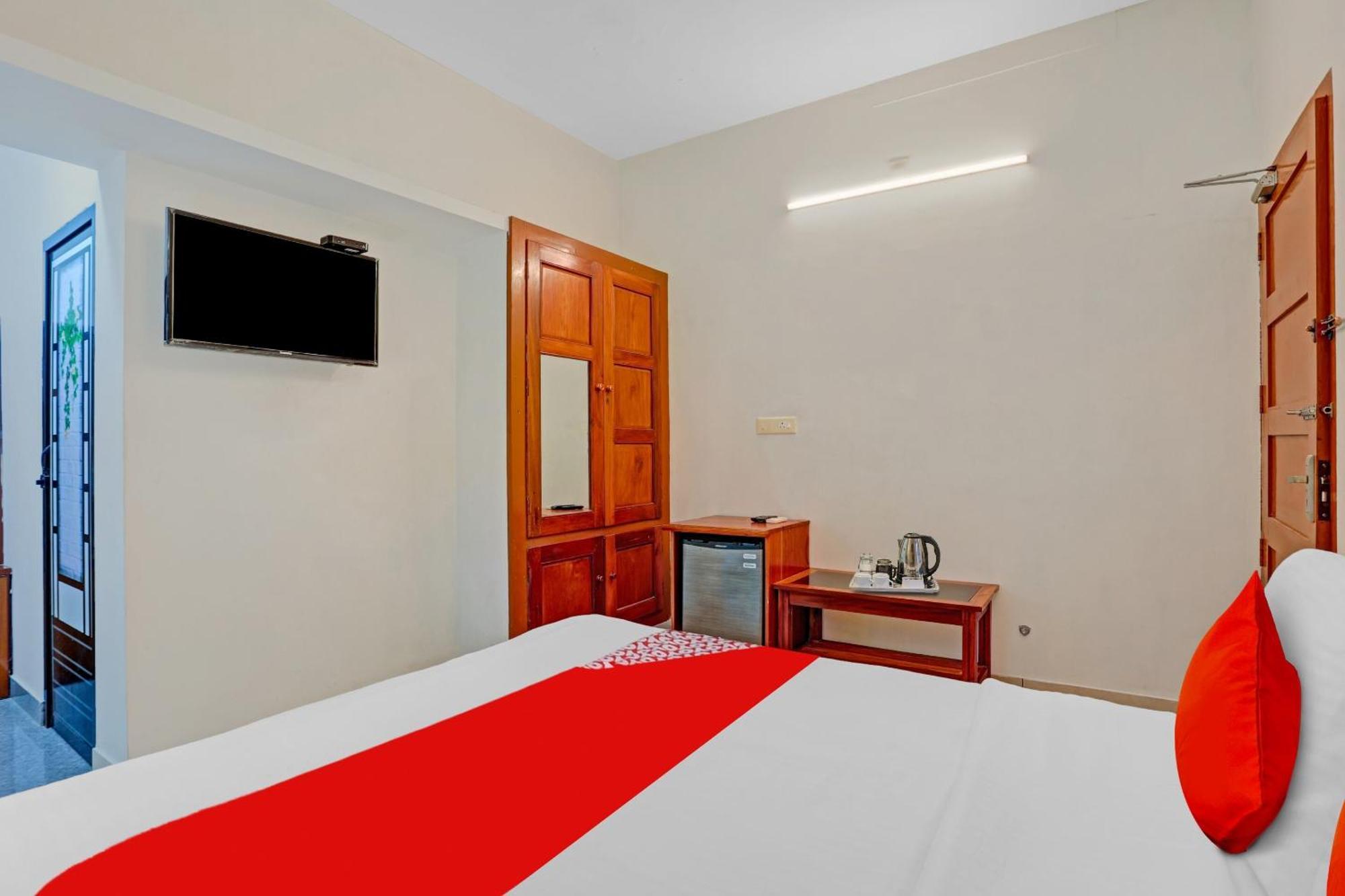 Flagship Hotel Adara Residency Thiruvananthapuram Eksteriør billede
